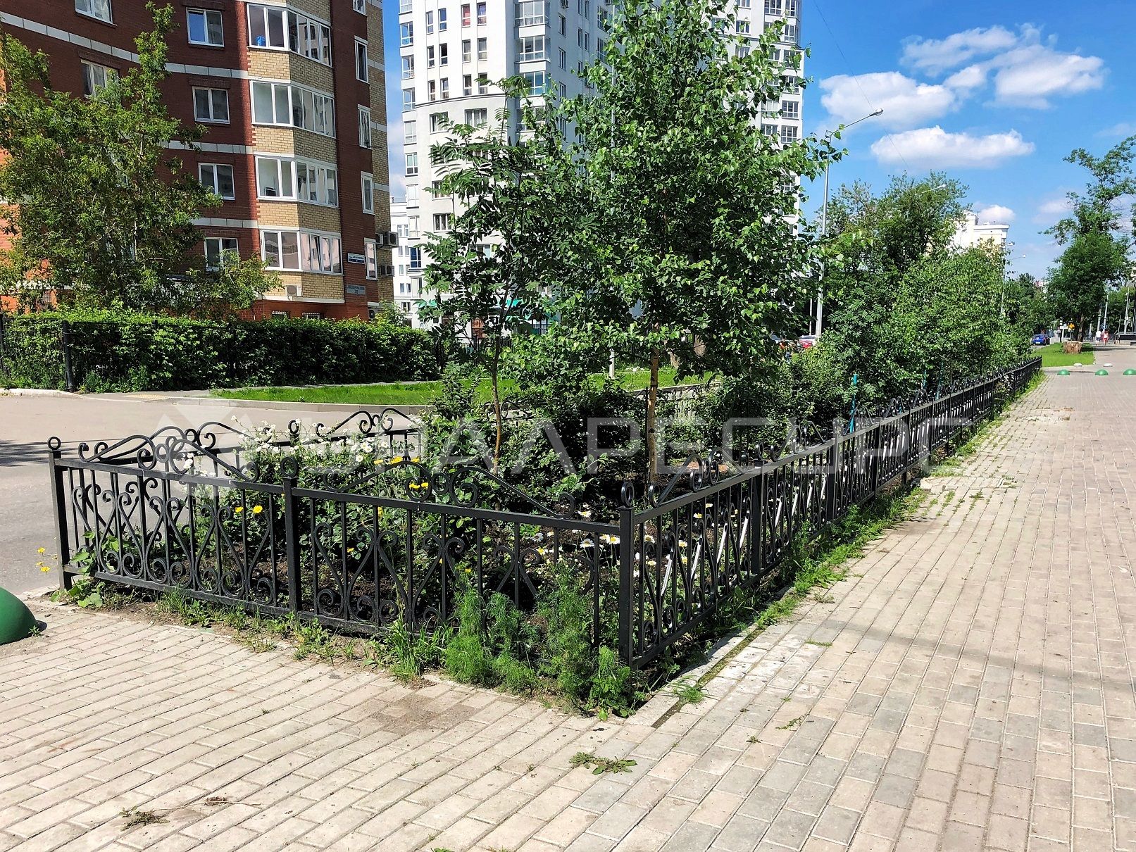 Газонное ограждение для клумбы по ул. Мельникова
